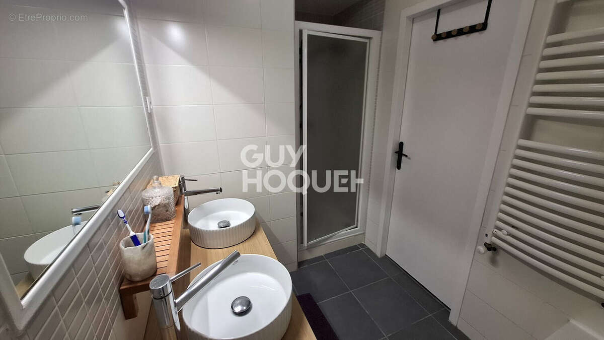 Maison à SATHONAY-CAMP