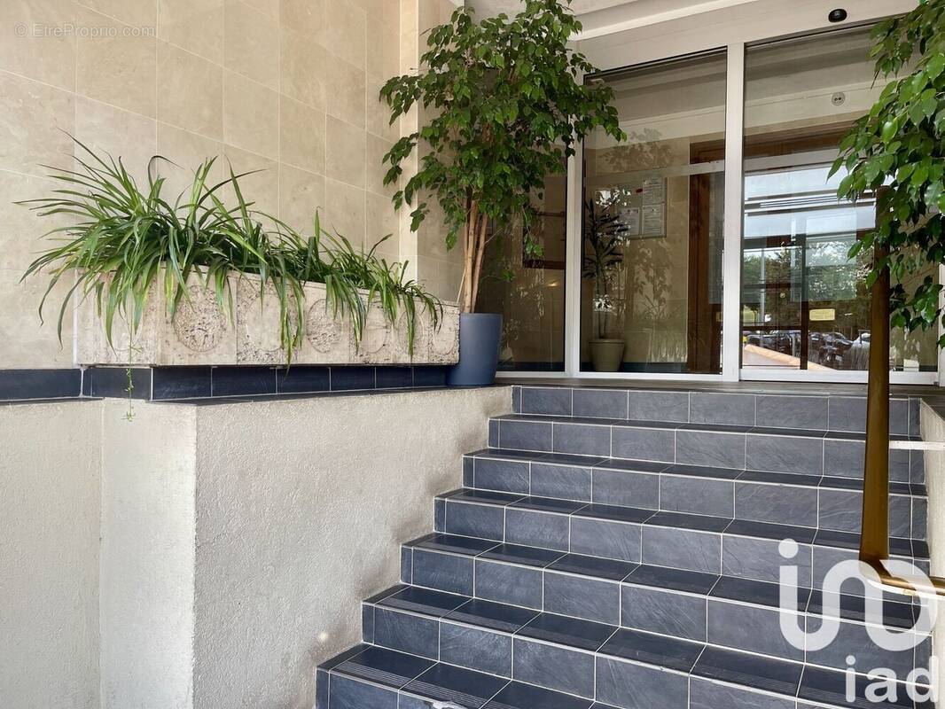 Photo 1 - Appartement à ISSY-LES-MOULINEAUX