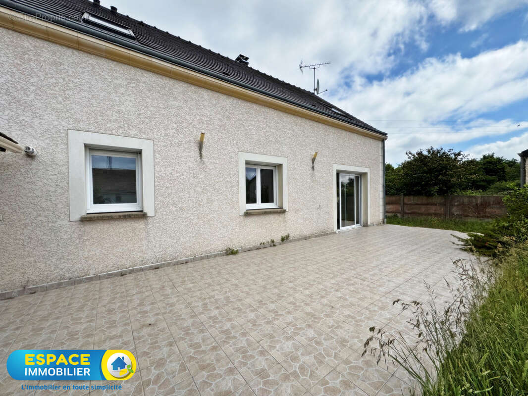 Maison à CHATEAUNEUF-SUR-LOIRE