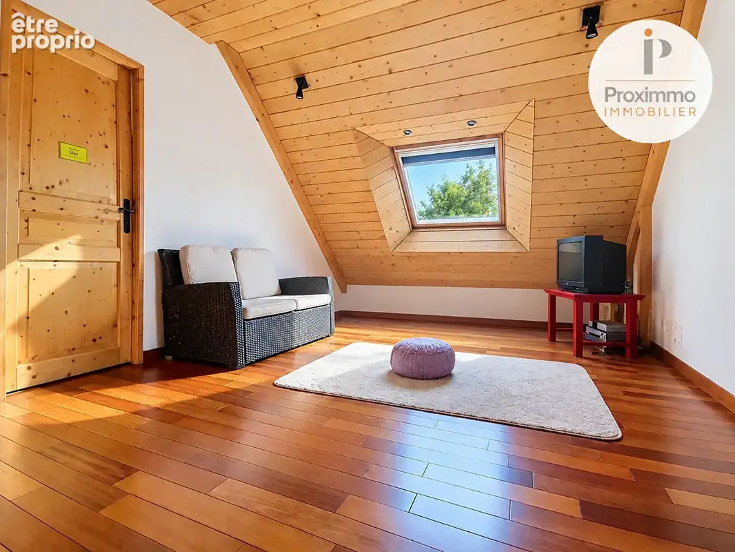 Belle maison familiale de 143 m² sur un terrain arboré de 1 654 m² - photo 11