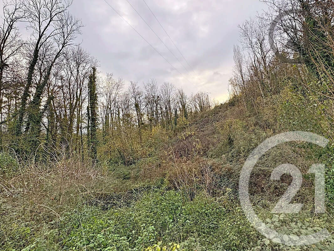 Terrain à CHALAUTRE-LA-PETITE