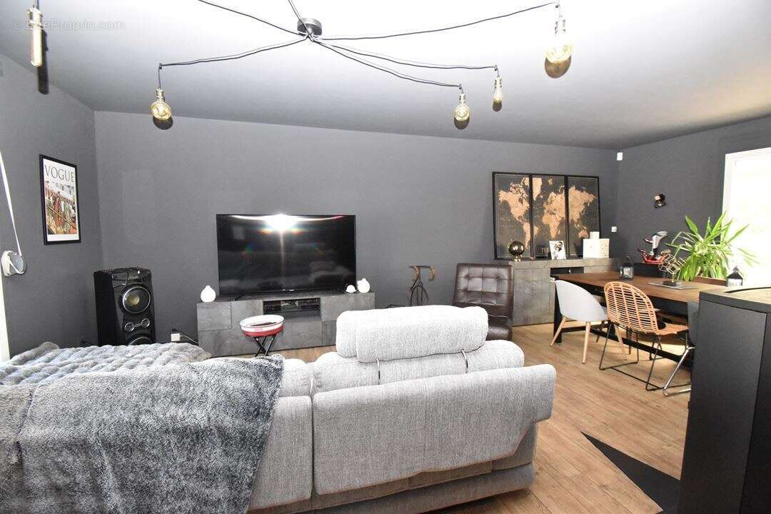 Maison 87 m² à Dallon  - photo 2