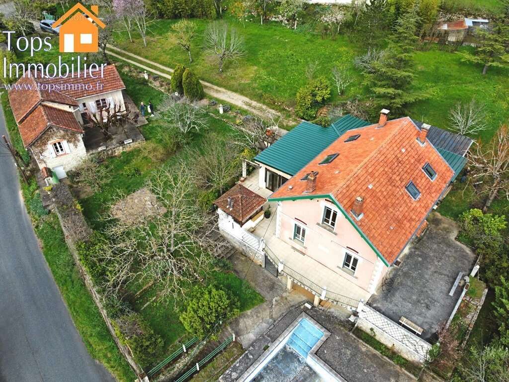 Maison à VILLEFRANCHE-DE-ROUERGUE
