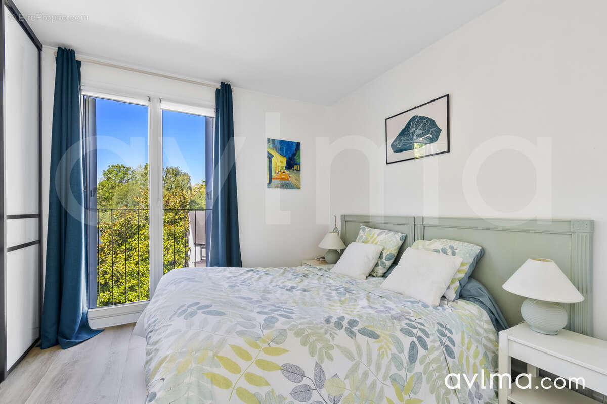 Appartement à SAINT-NOM-LA-BRETECHE