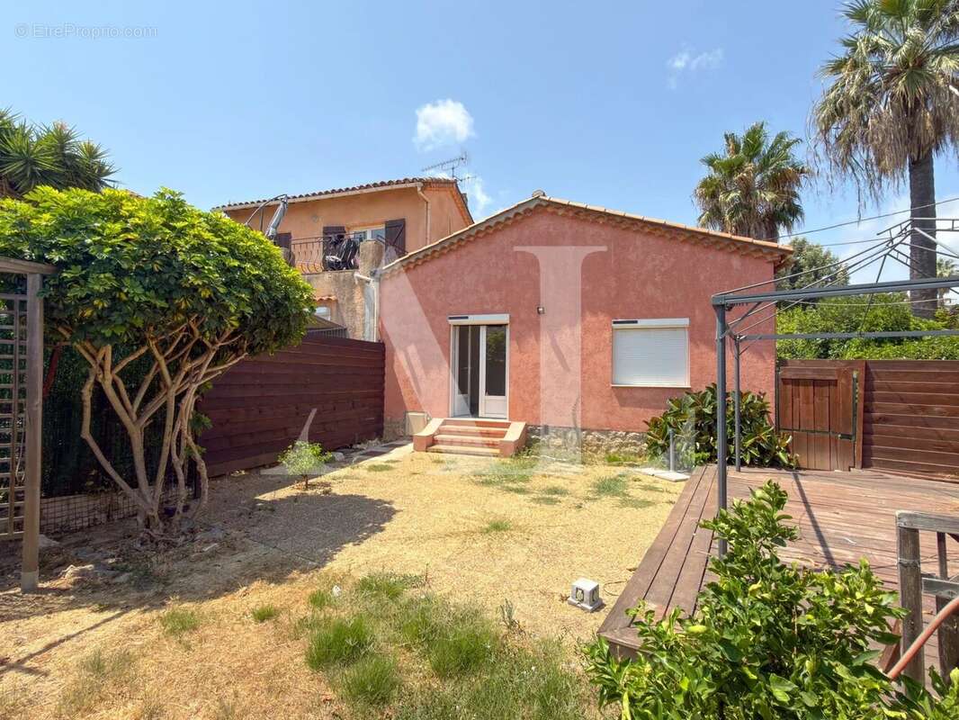 Ensemble immobilier - photo 5