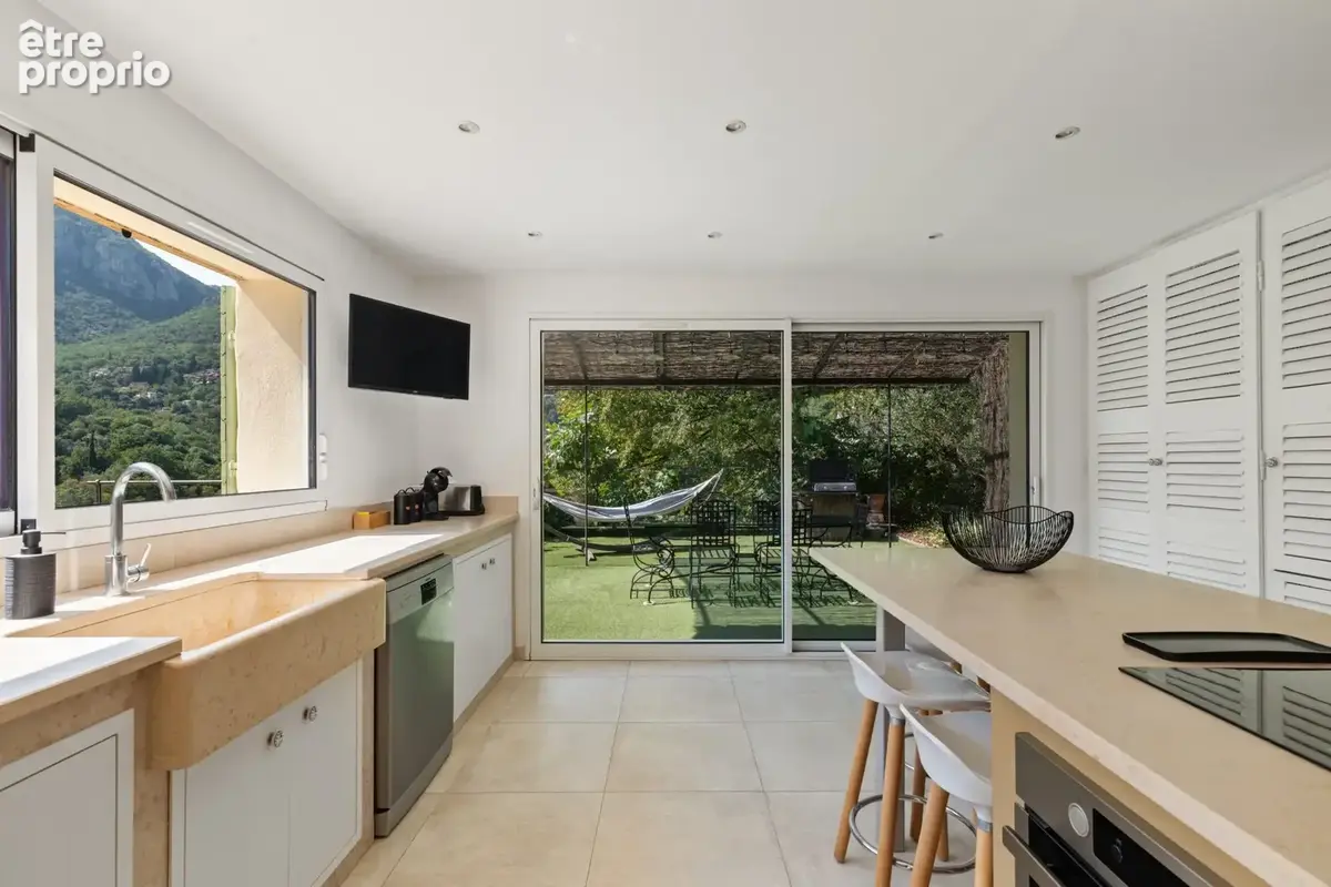 Maison 114 m² à Tourrettes-Sur-Loup  - photo 7