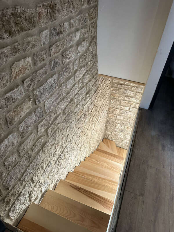 Maison à MOURIES