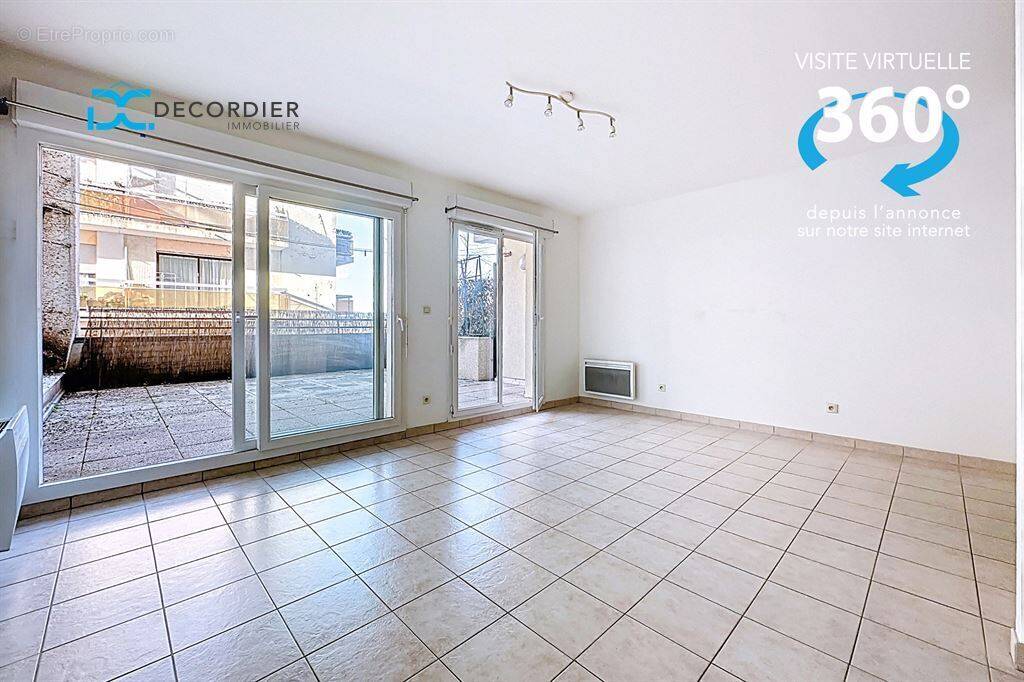 Appartement à EVIAN-LES-BAINS