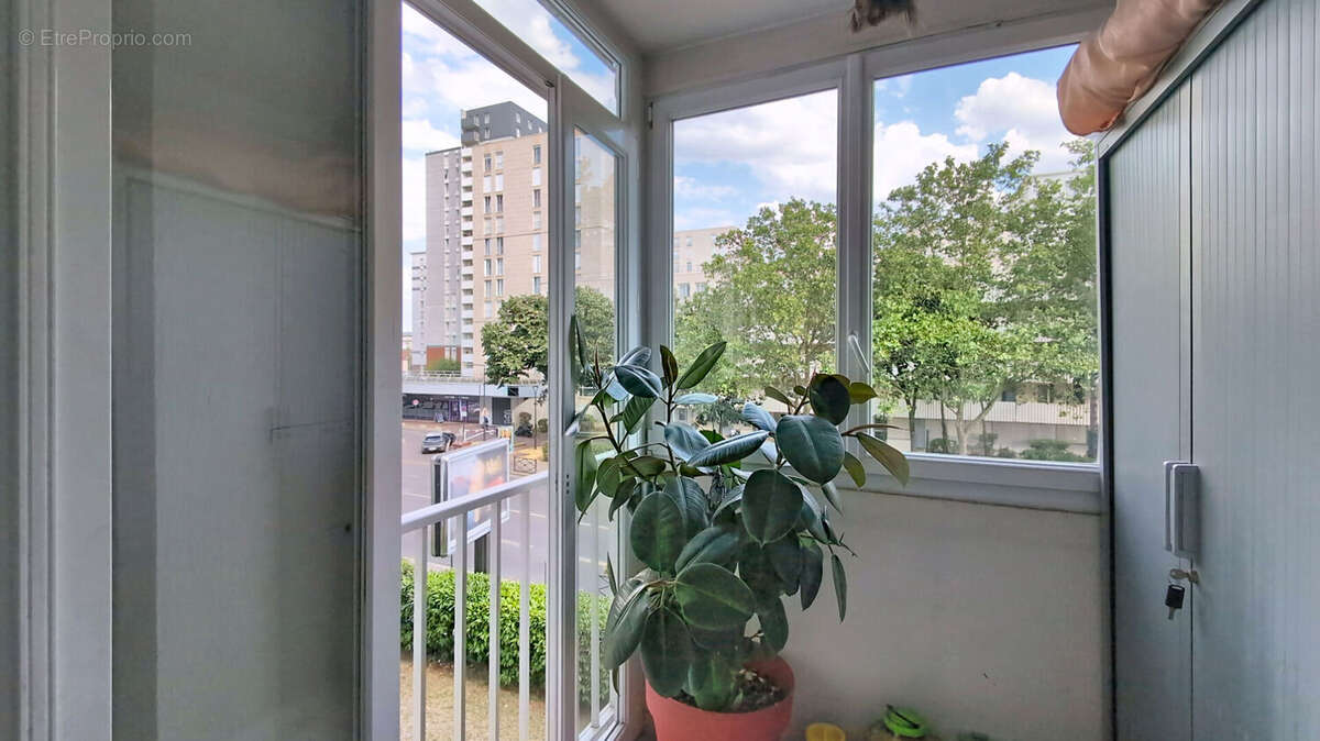 Appartement à COLOMBES