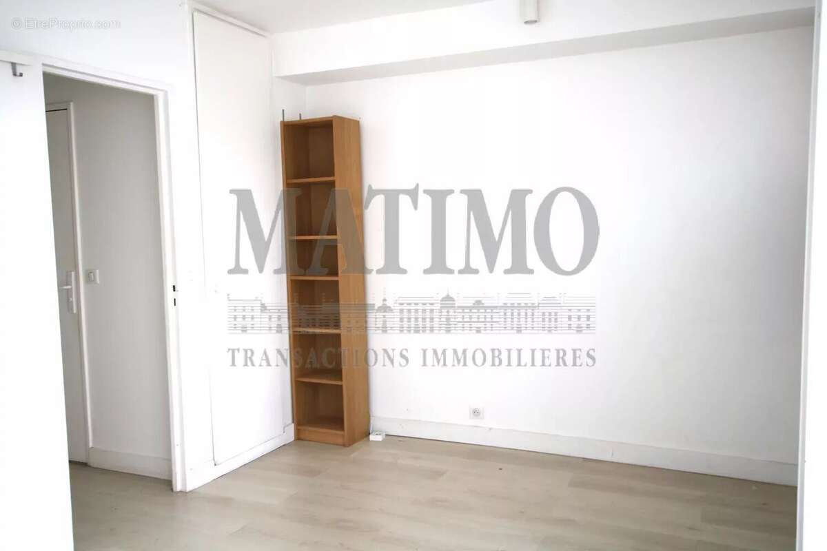 Appartement à PARIS-19E