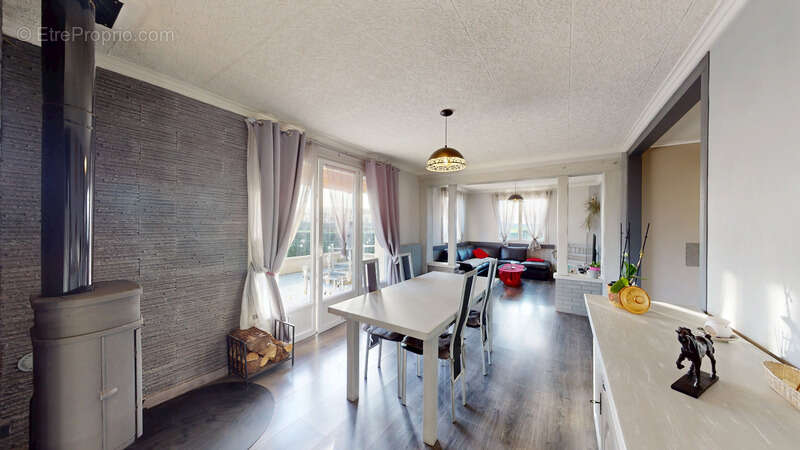 Maison à LE NEUBOURG