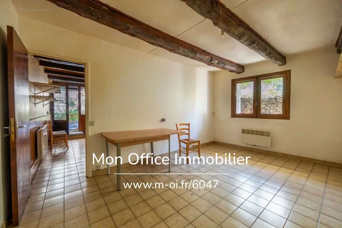 Maison à CHATEAUROUX-LES-ALPES