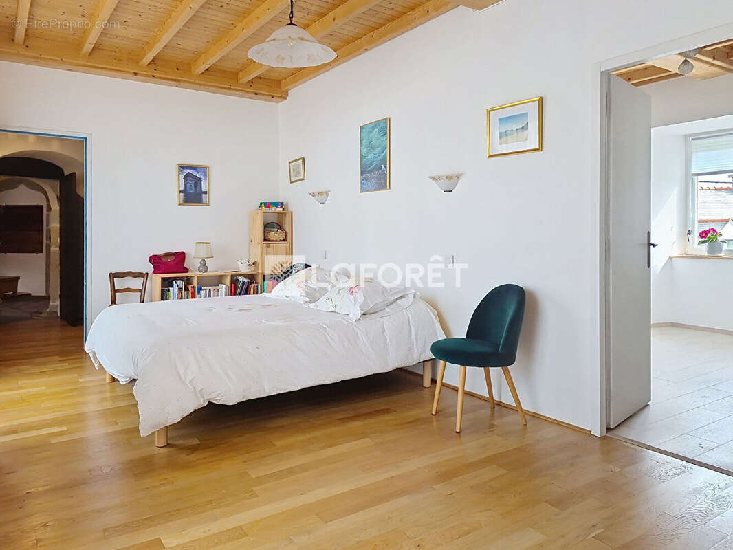 Maison Caro 5 pièce(s) 147 m2 - photo 8