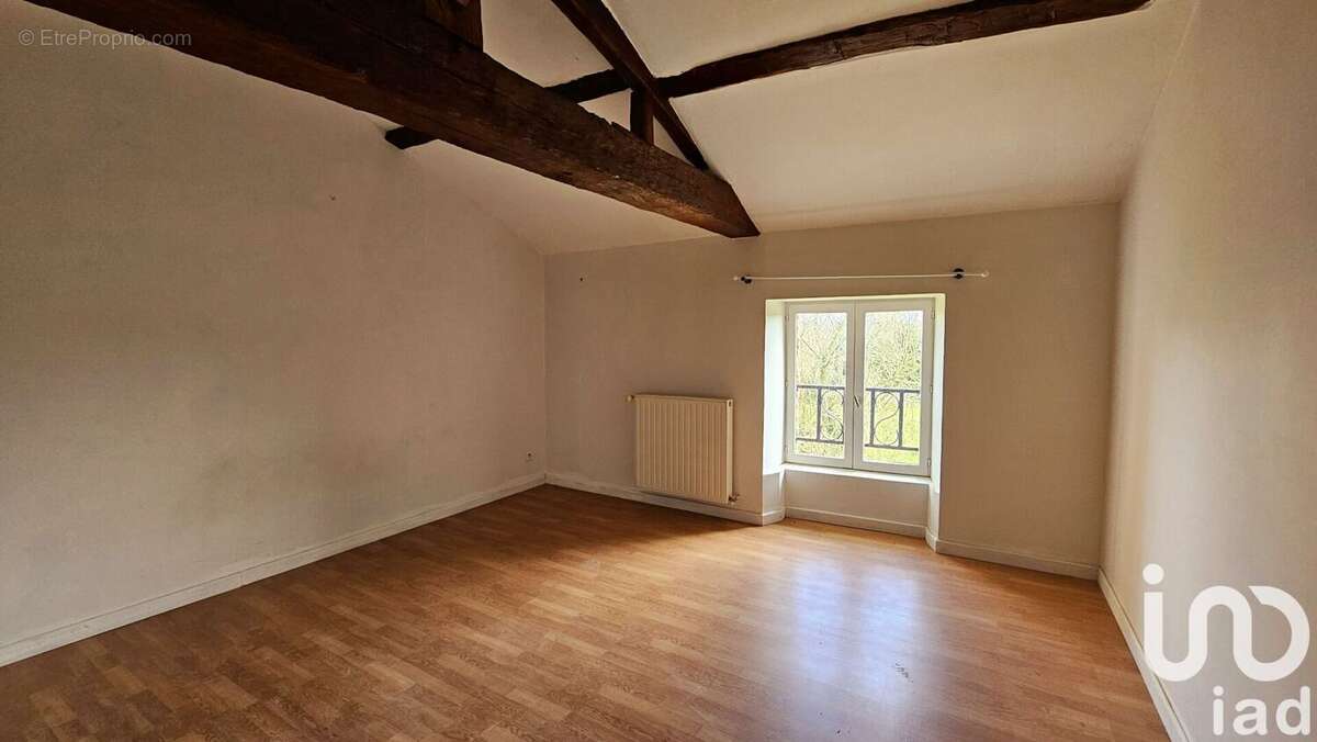 Photo 9 - Maison à SAINT-HILAIRE-LE-VOUHIS