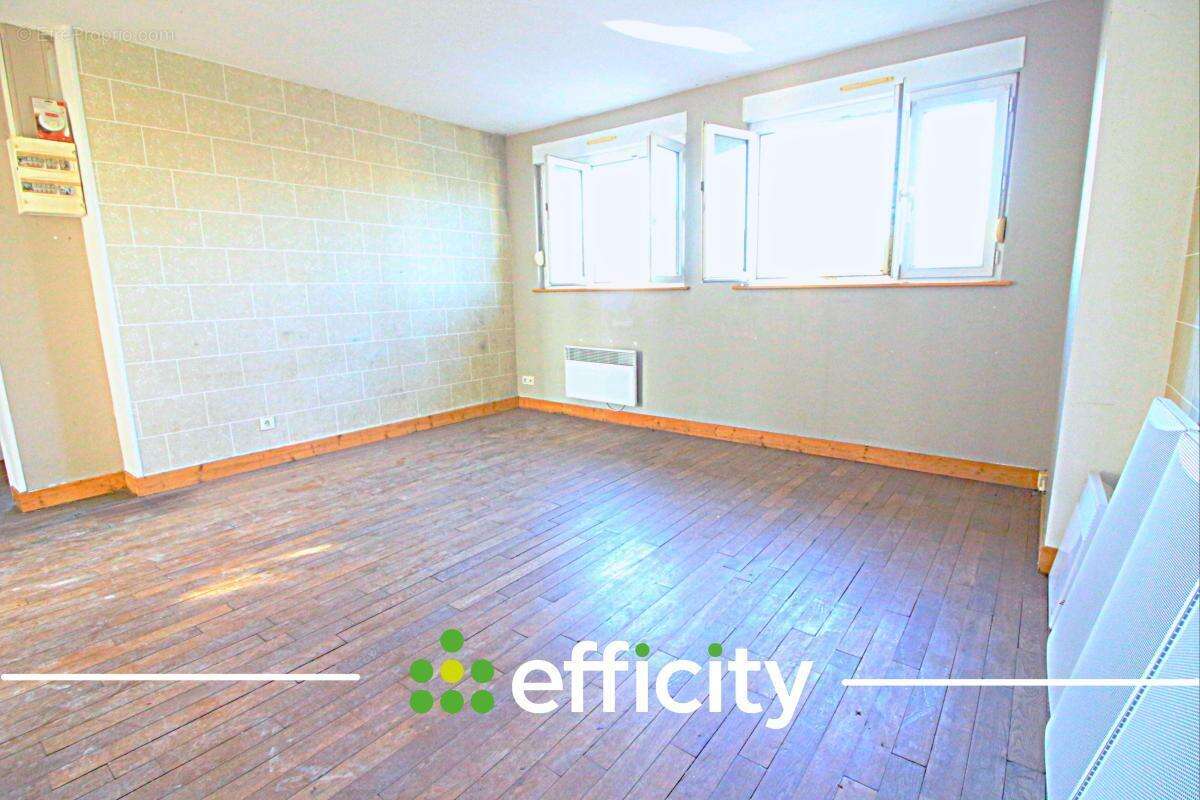 Appartement à LINGEVRES