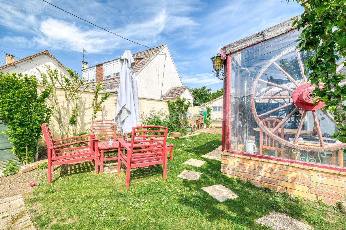 Maison familiale de type Phenix avec jardin - photo 3