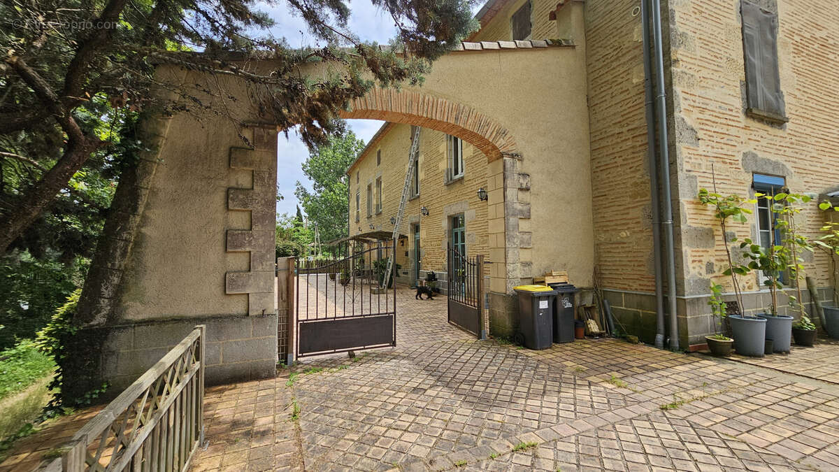Maison à LE MAS-D'AGENAIS