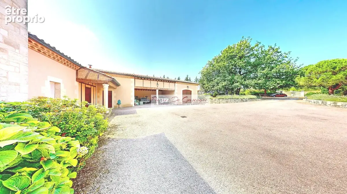 Propriété de campagne – maison principale, maison d’amis, parc avec piscine - photo 2