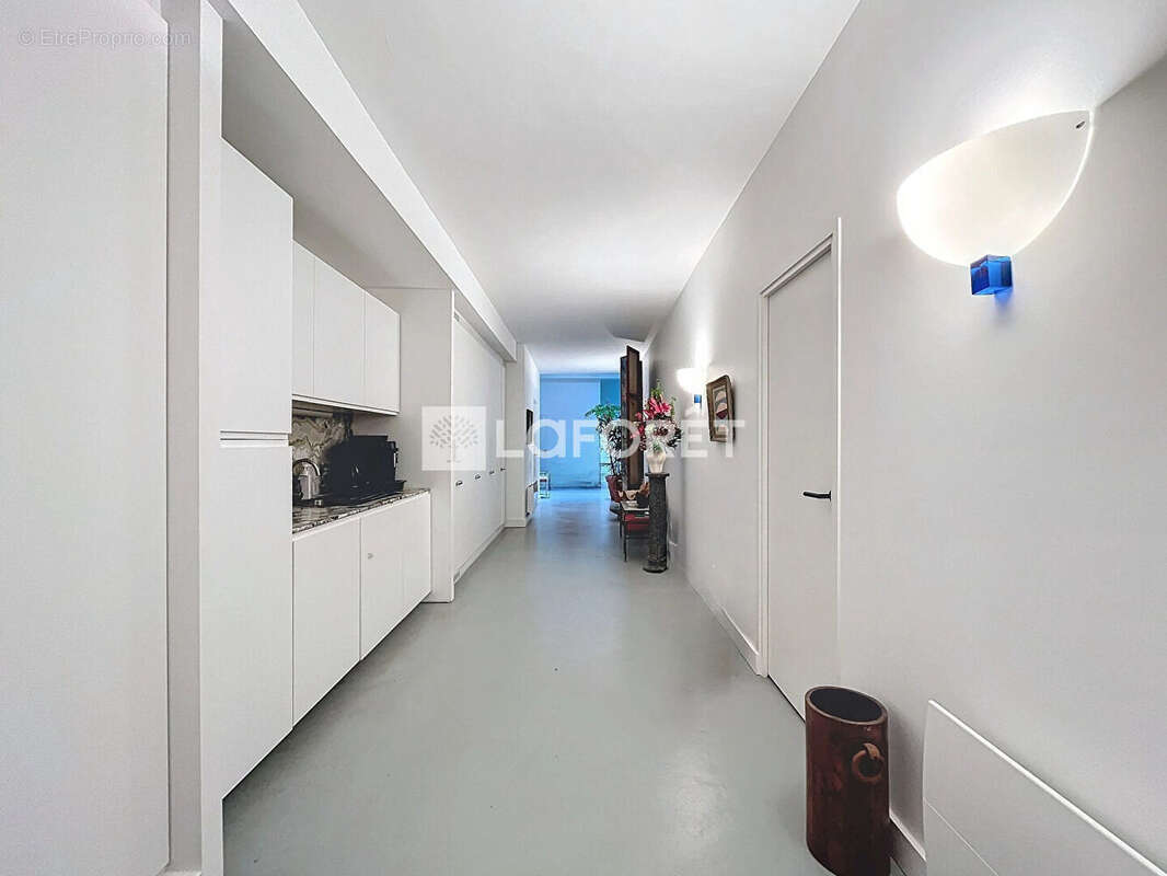 Commerce à PARIS-18E