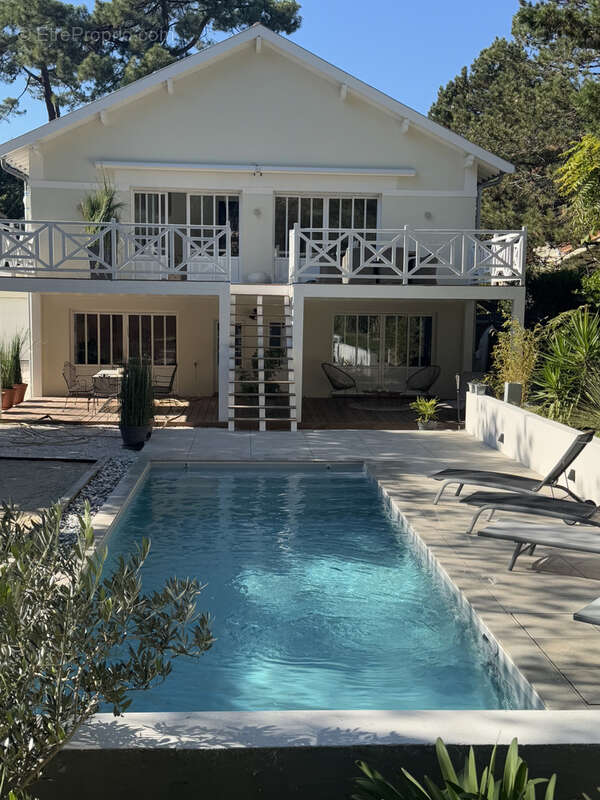 Maison à SAINT-GEORGES-DE-DIDONNE