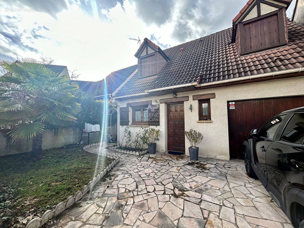 Maison à ACHERES