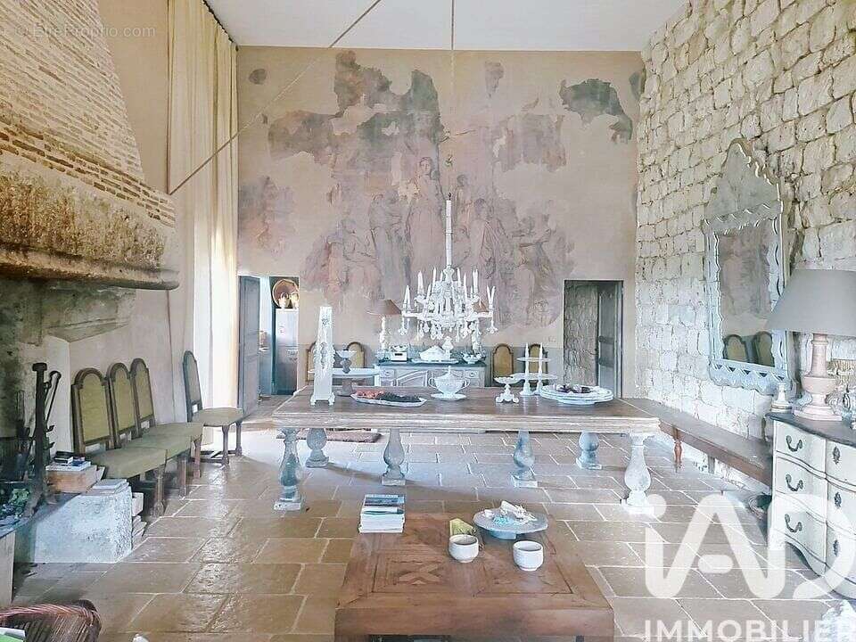 Maison 195 m² à Sainte-Radegonde  - photo 8