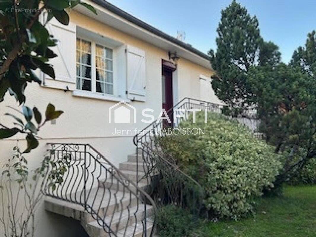 Photo 1 - Maison à CHATELLERAULT