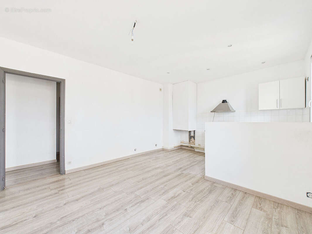 Maison à PORTES-LES-VALENCE