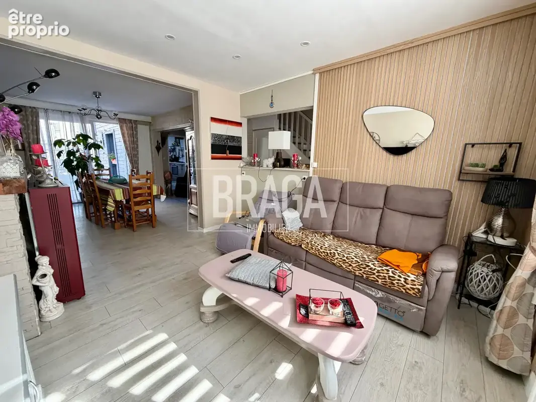 Maison de ville porteloise de 125m2 a vendre en plein centre ville 4 chambres jardin - photo 3