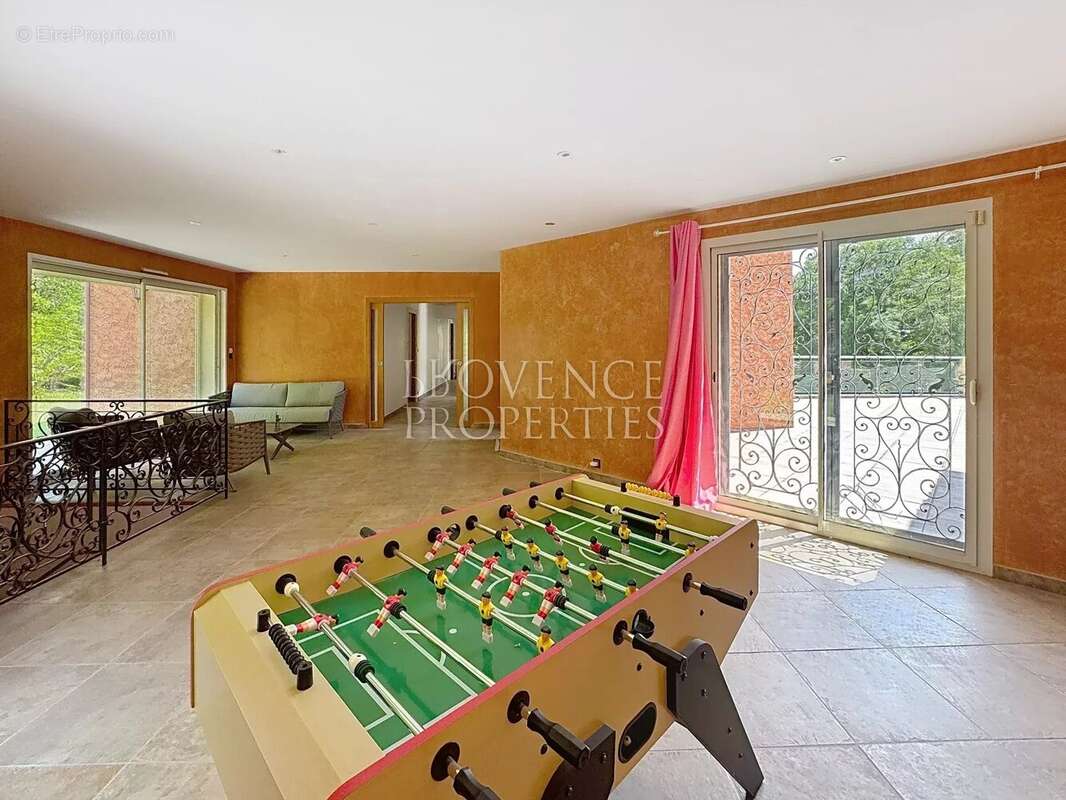 Maison à CHATEAUVERT