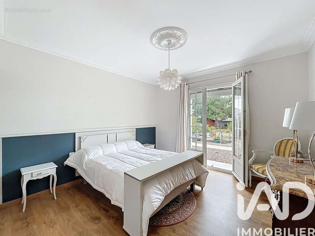 Maison 136 m² à Argens-Minervois  - photo 3