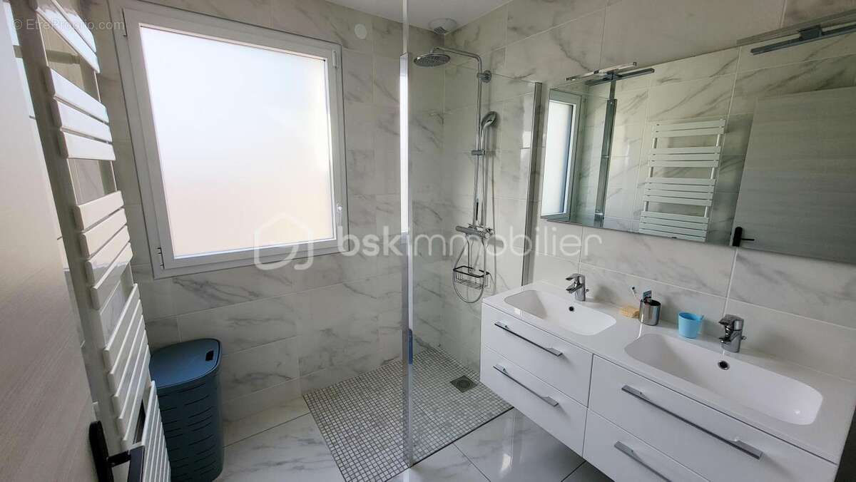 Maison à WARMERIVILLE