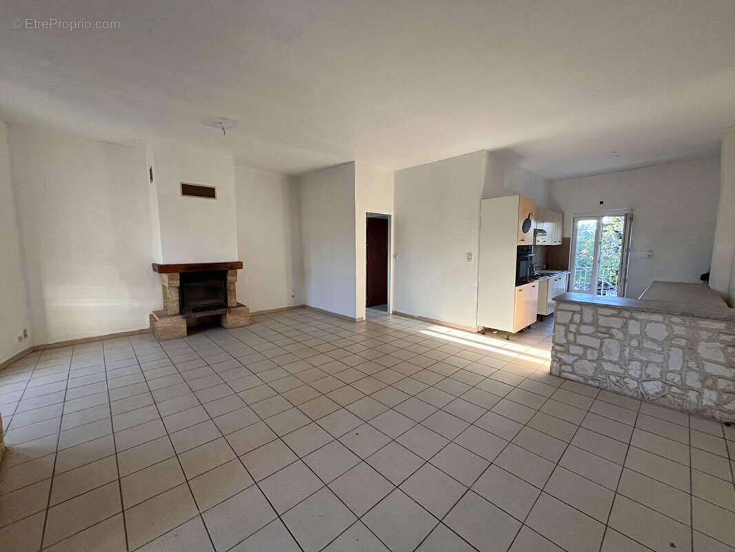 Maison à LA REDORTE