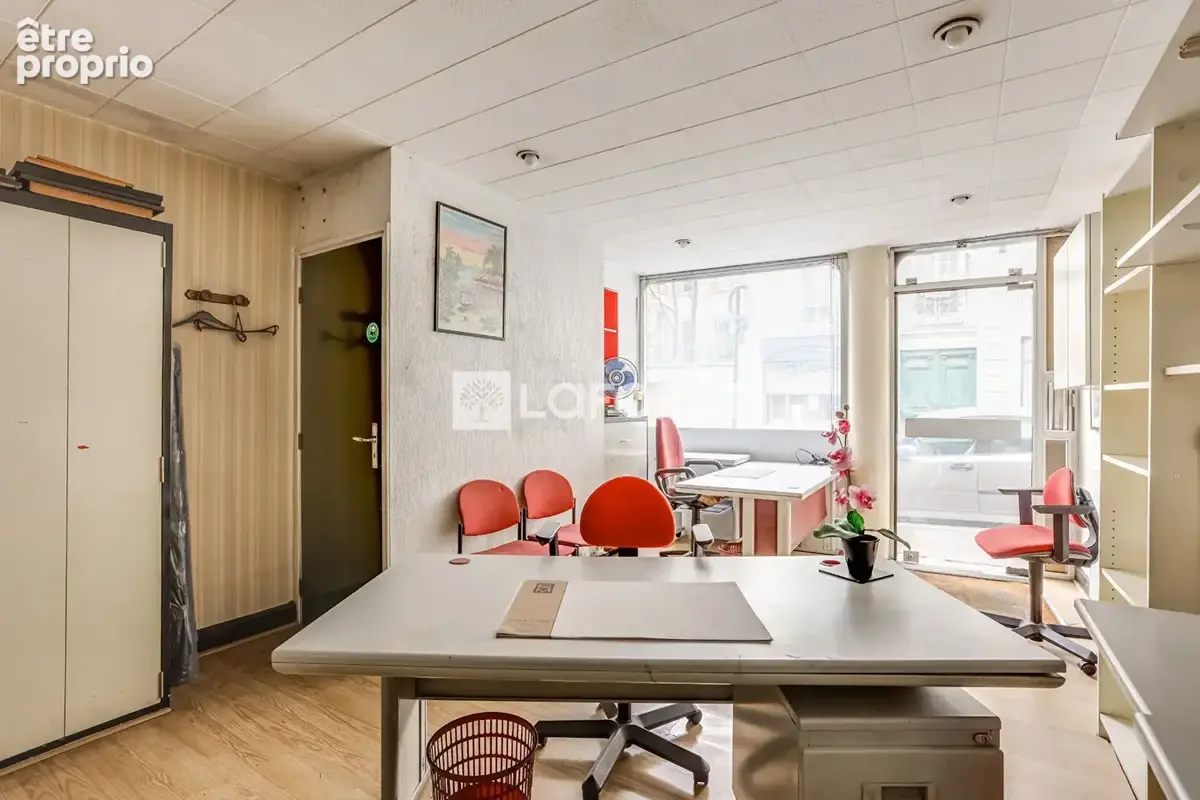 Local commercial Paris 38 m2 - photo 7
