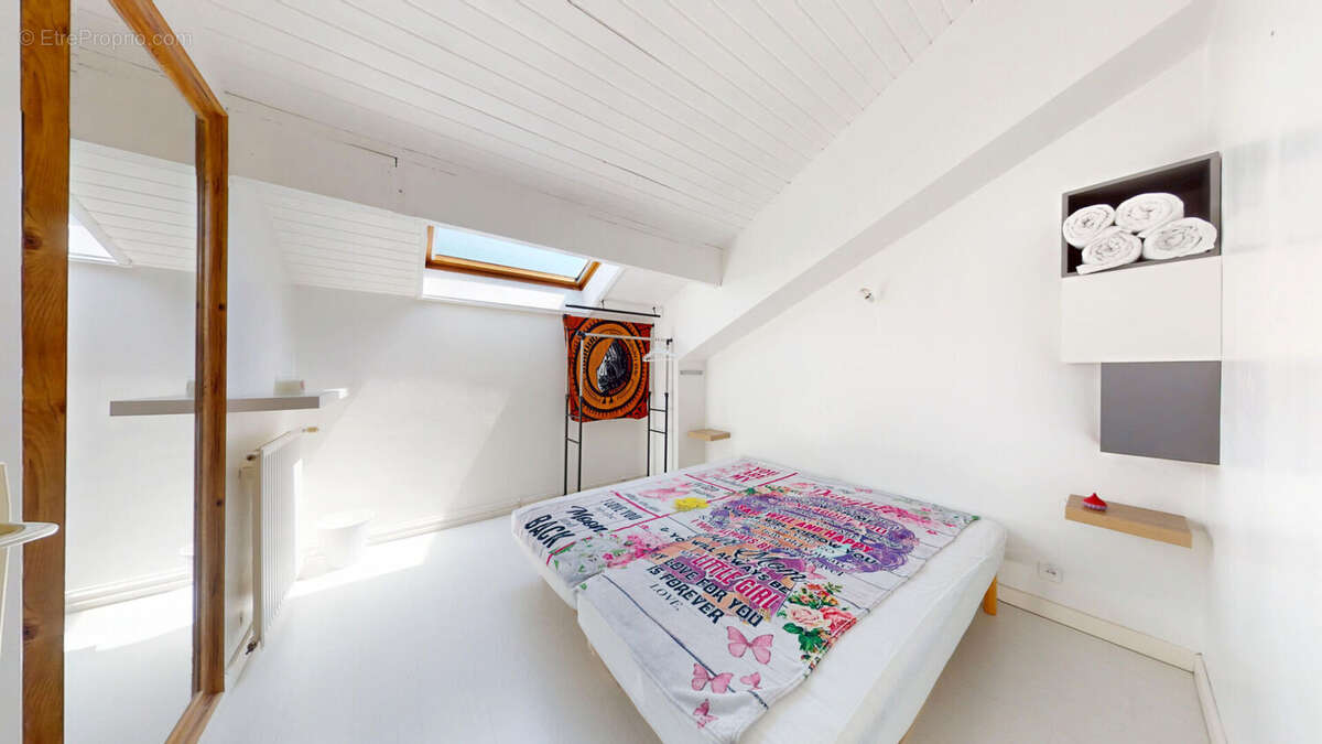ANGLET - Quartier Hardoy - T4 duplex de 80 m² avec balcon et cave - photo 8