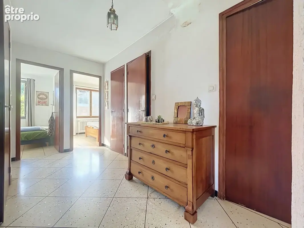 Carry-le-rouet   maison avec vue dégagée + 2 appartements - potentiel locatif - photo 12