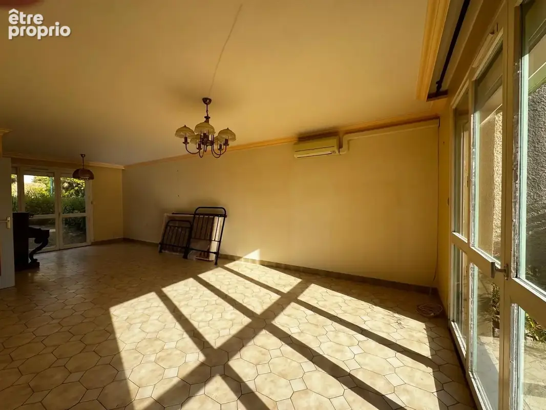 Maison 5 pièces 120 m² à vendre à Pluguffan (29700) - photo 2