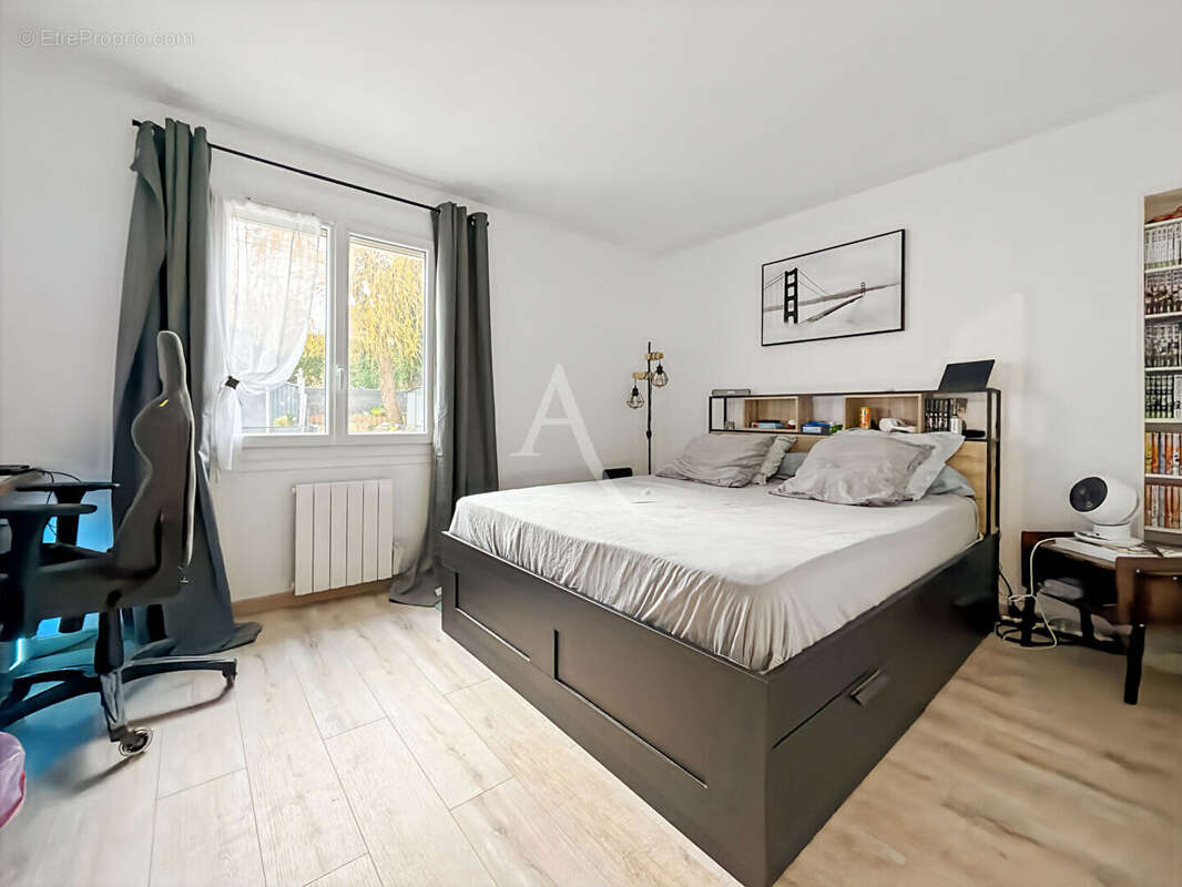 Maison à JOUY-LE-MOUTIER