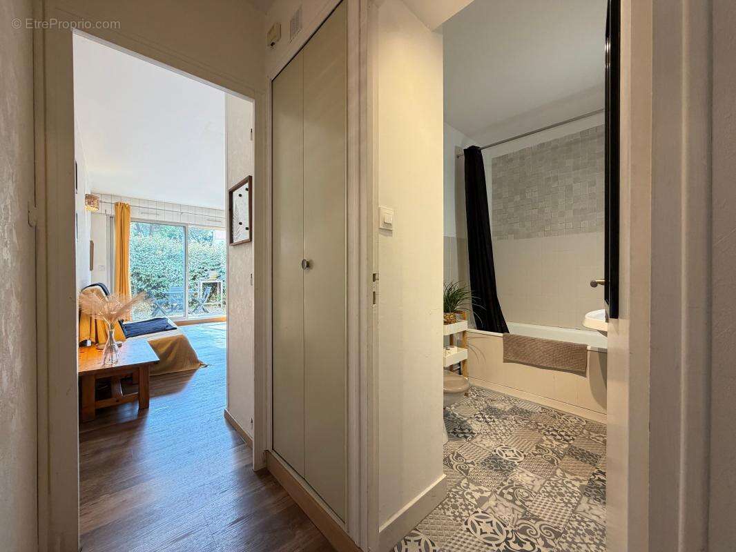 Superbe STUDIO rénové à 100 m plage de Nauzan - photo 12