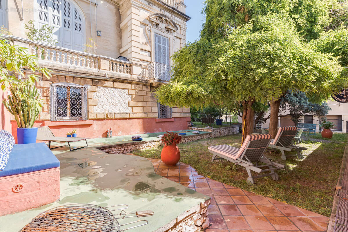 Appartement à MARSEILLE-8E
