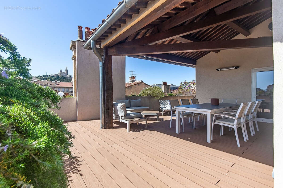Appartement à MARSEILLE-6E