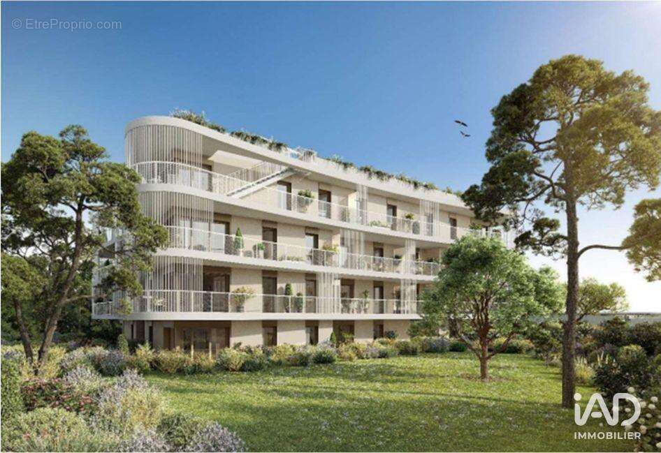 Appartement 69 m² à Antibes  - photo 2