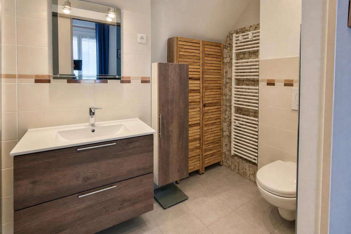 Maison lumineuse 5 chambres à Lézignan-Corbières  (vendu loué) - photo 9