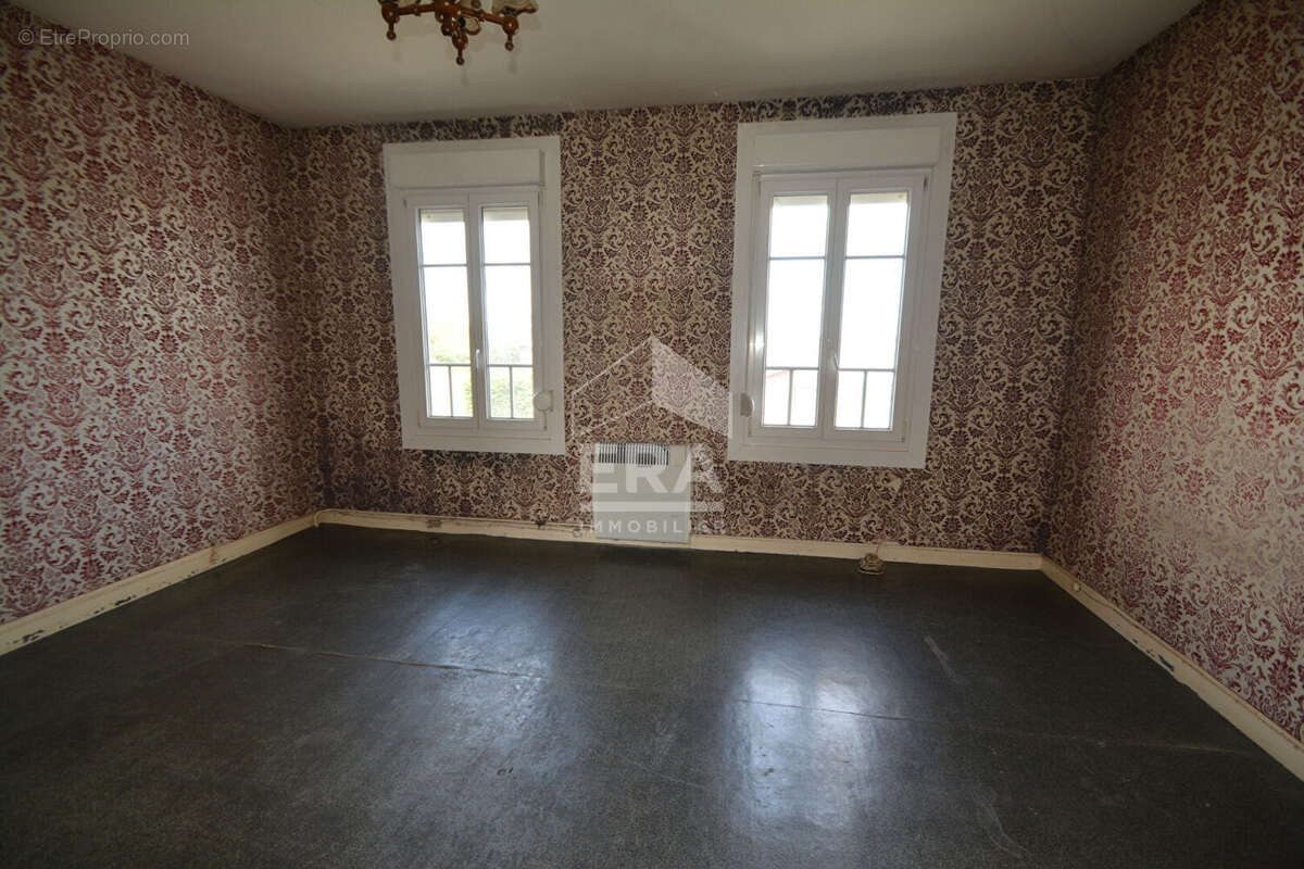 Maison à TERGNIER