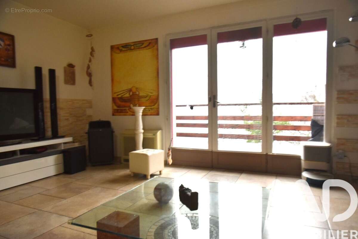 Maison 81 m² à La Salle-En-Beaumont  - photo 6