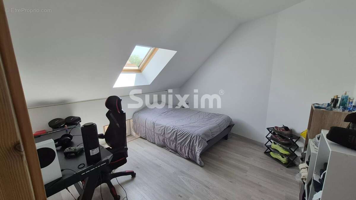 Maison en pierre de 180 m2 et son terrain clos de 1.450 hectares - photo 11