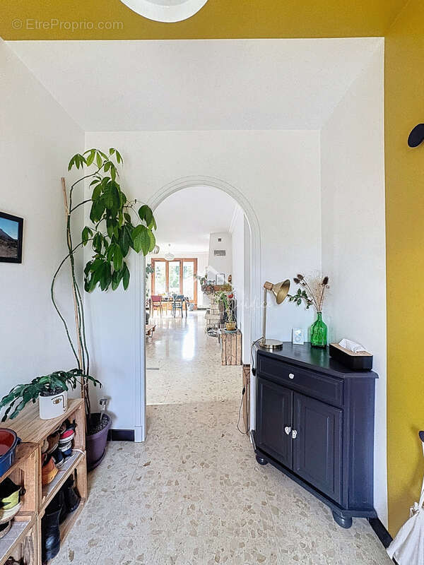 Maison f5 de 144 m2 sur terrain de 685 m2 - photo 5