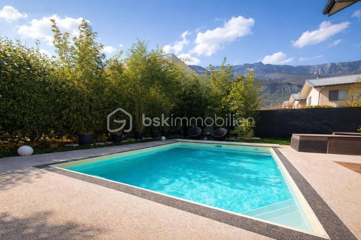 Maison à VARCES-ALLIERES-ET-RISSET