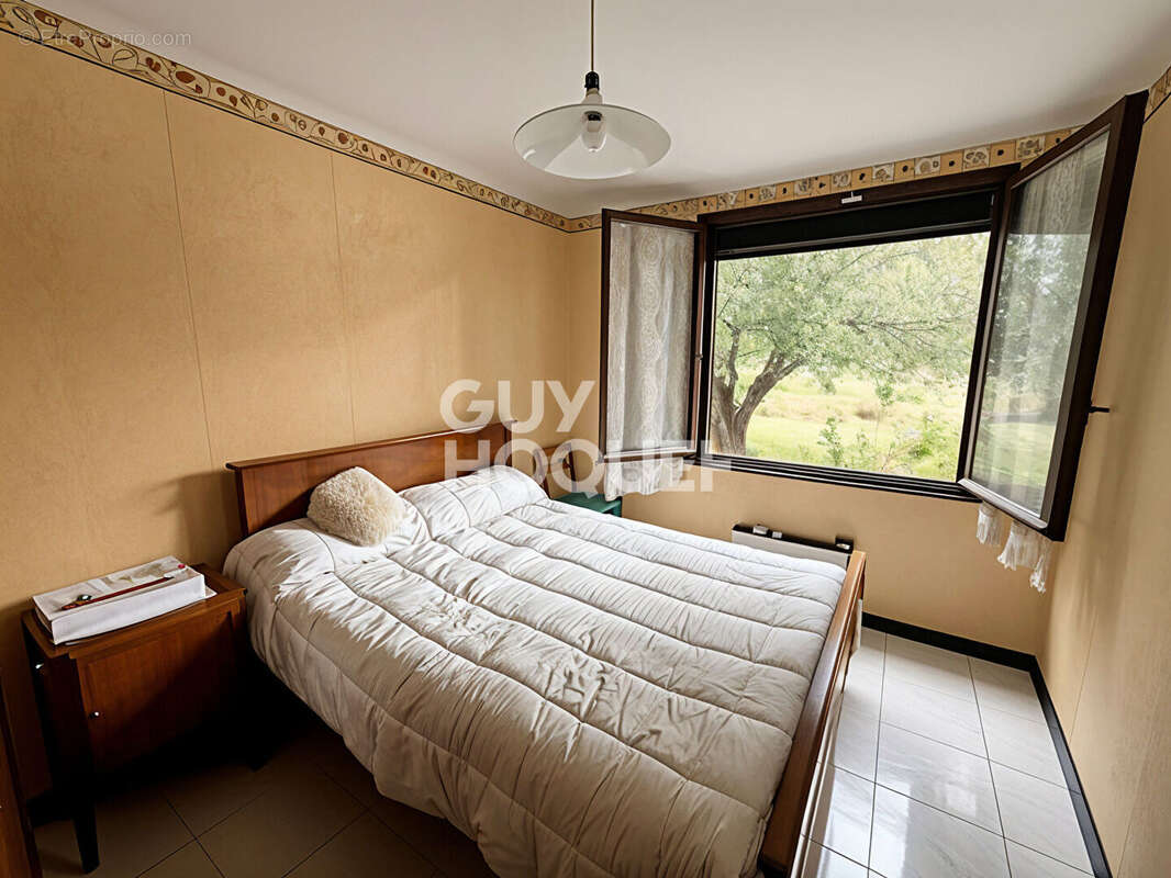 Maison à vendre à Laudun l'Ardoise - 4 pièces avec beau terrain - photo 4