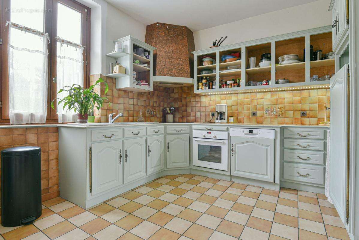 Maison à SAINT-JUNIEN